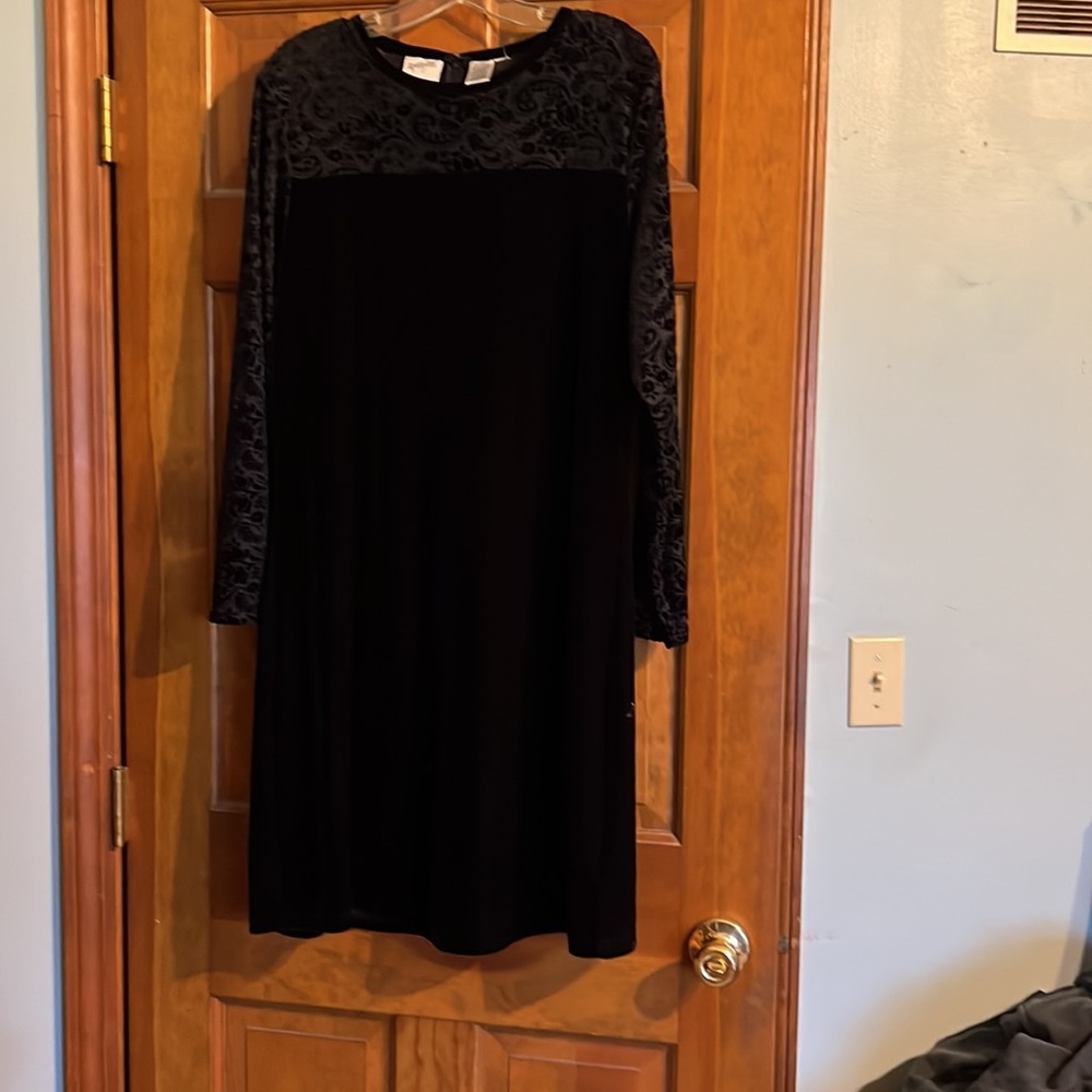 Jacqueline Ferrar LS Black Dress